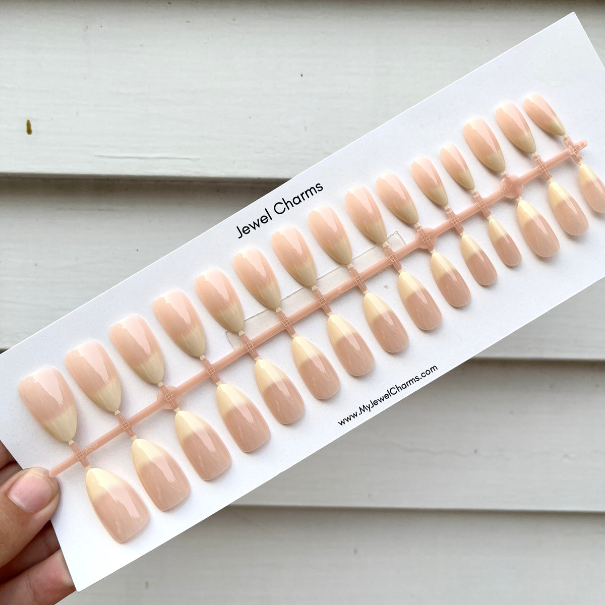 Hyper realistic Viral nails jc 467 Nails pack with free applicator kit