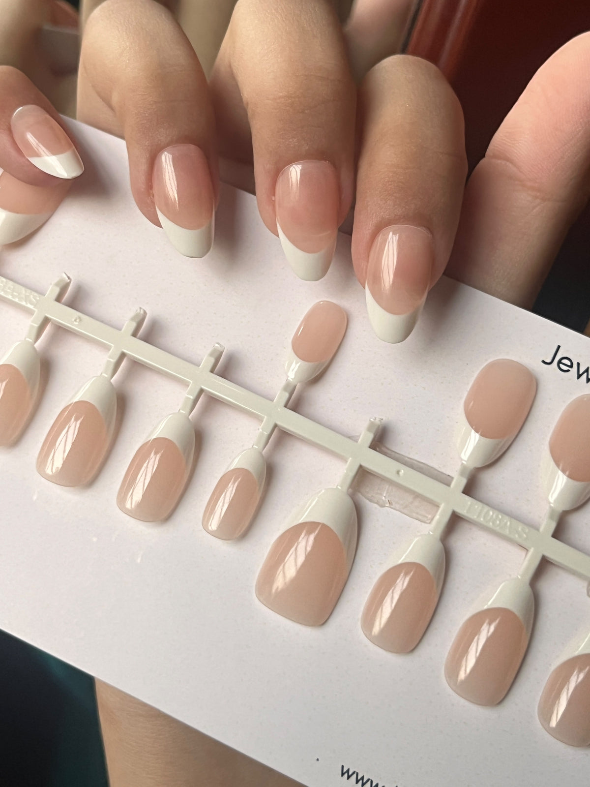 Jc fs 02 Nails pack with free applicator kit