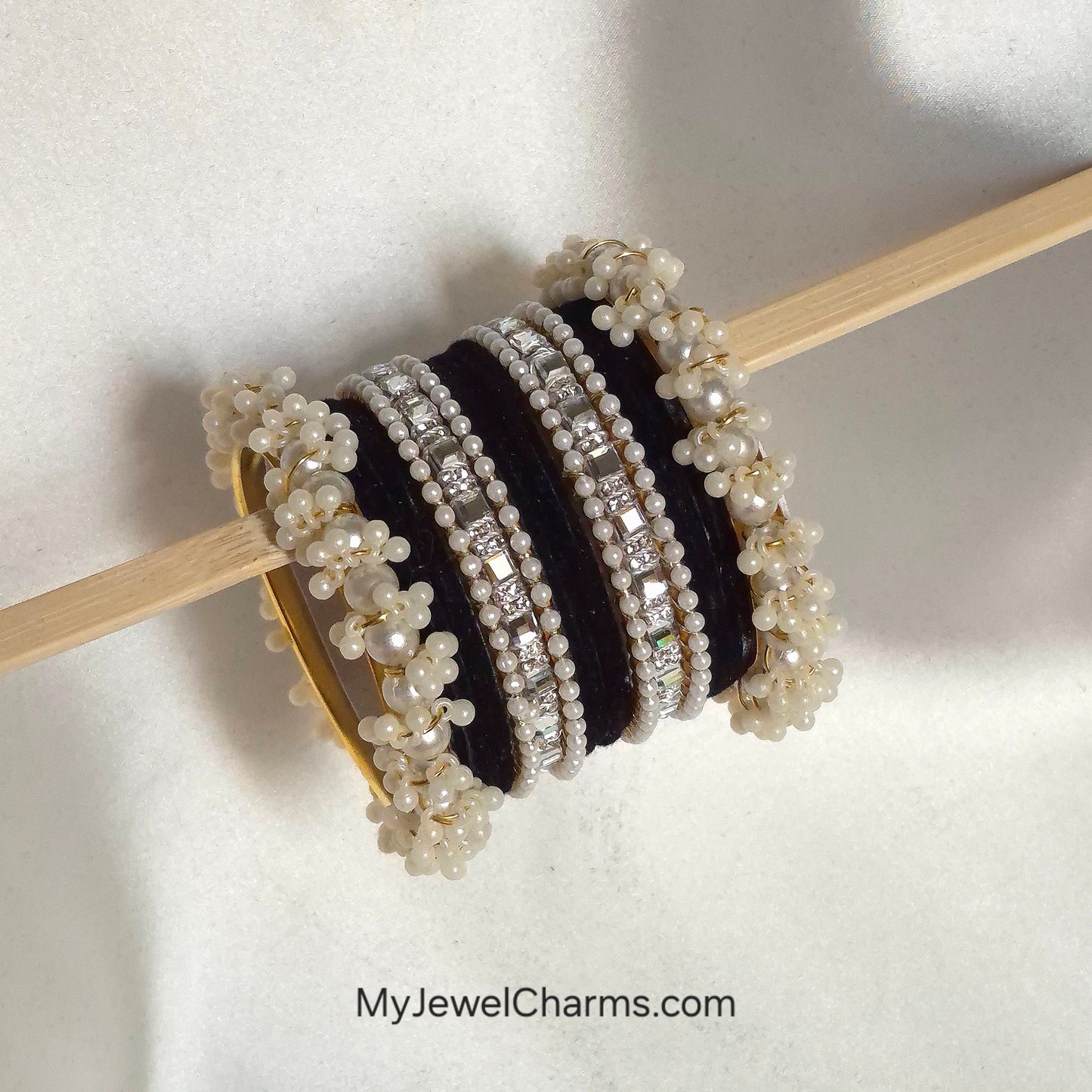 Black velvet silver double karra gajra bangles