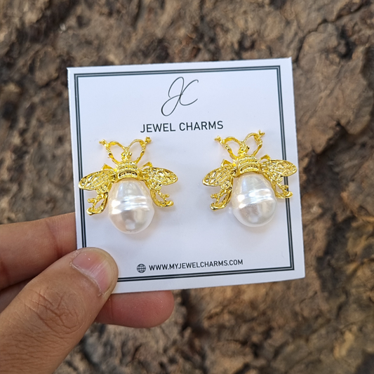 Mega pearl queen bee earrings