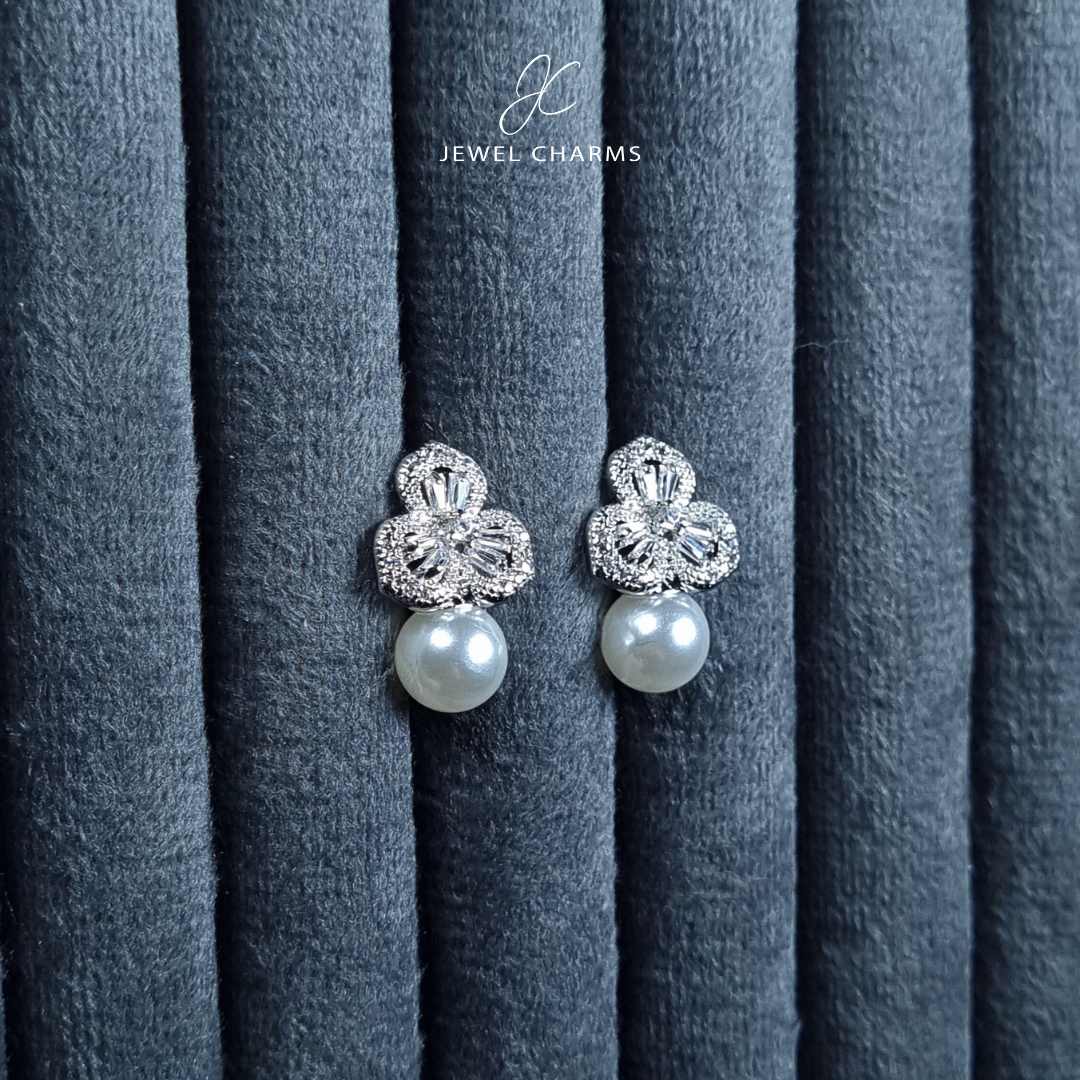 Clover Silver Zirconium Pearl Earrings Small