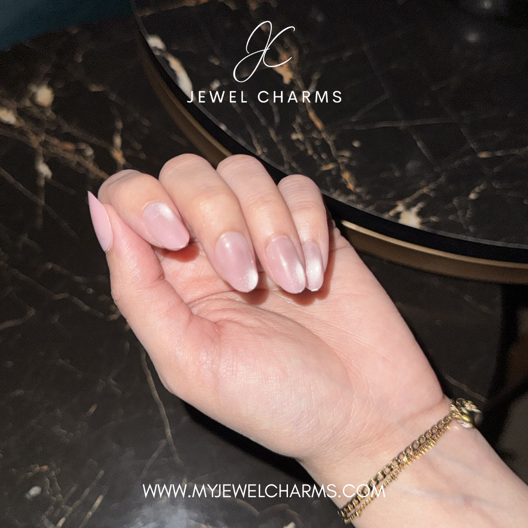 JC3100 - 24 Piece Cat Eye Nails with Free Nails Kit