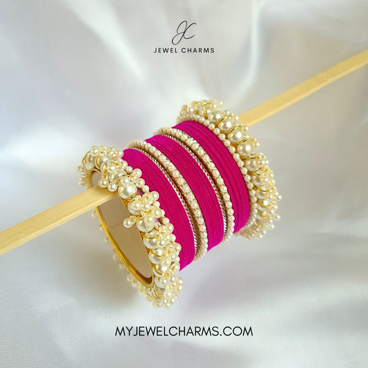 Dark Pink Silver Karra tetra Gajra Set