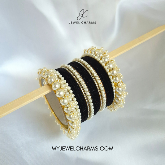 Black Silver Karra Tetra Gajra Bangles Set