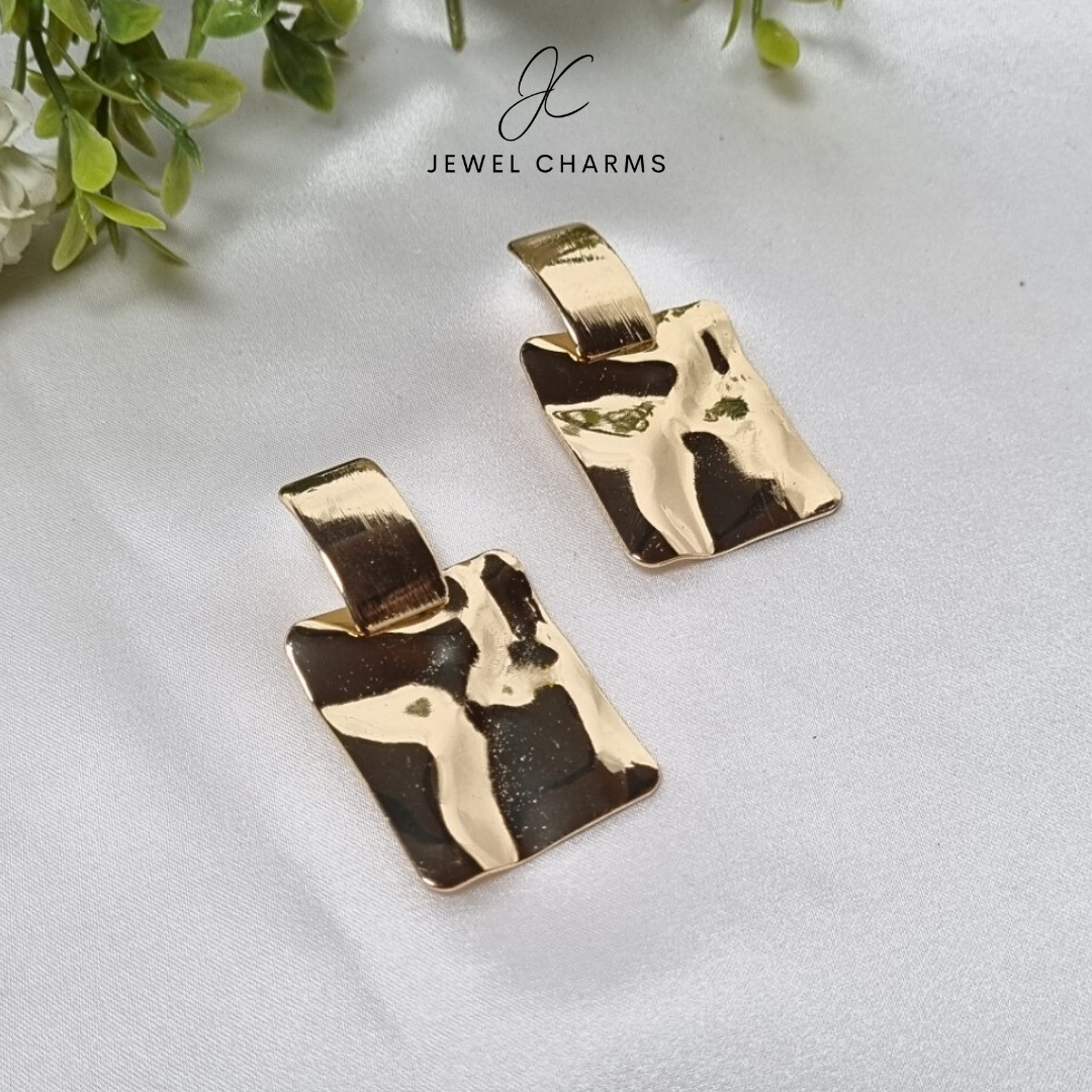 Golden statement square earrings