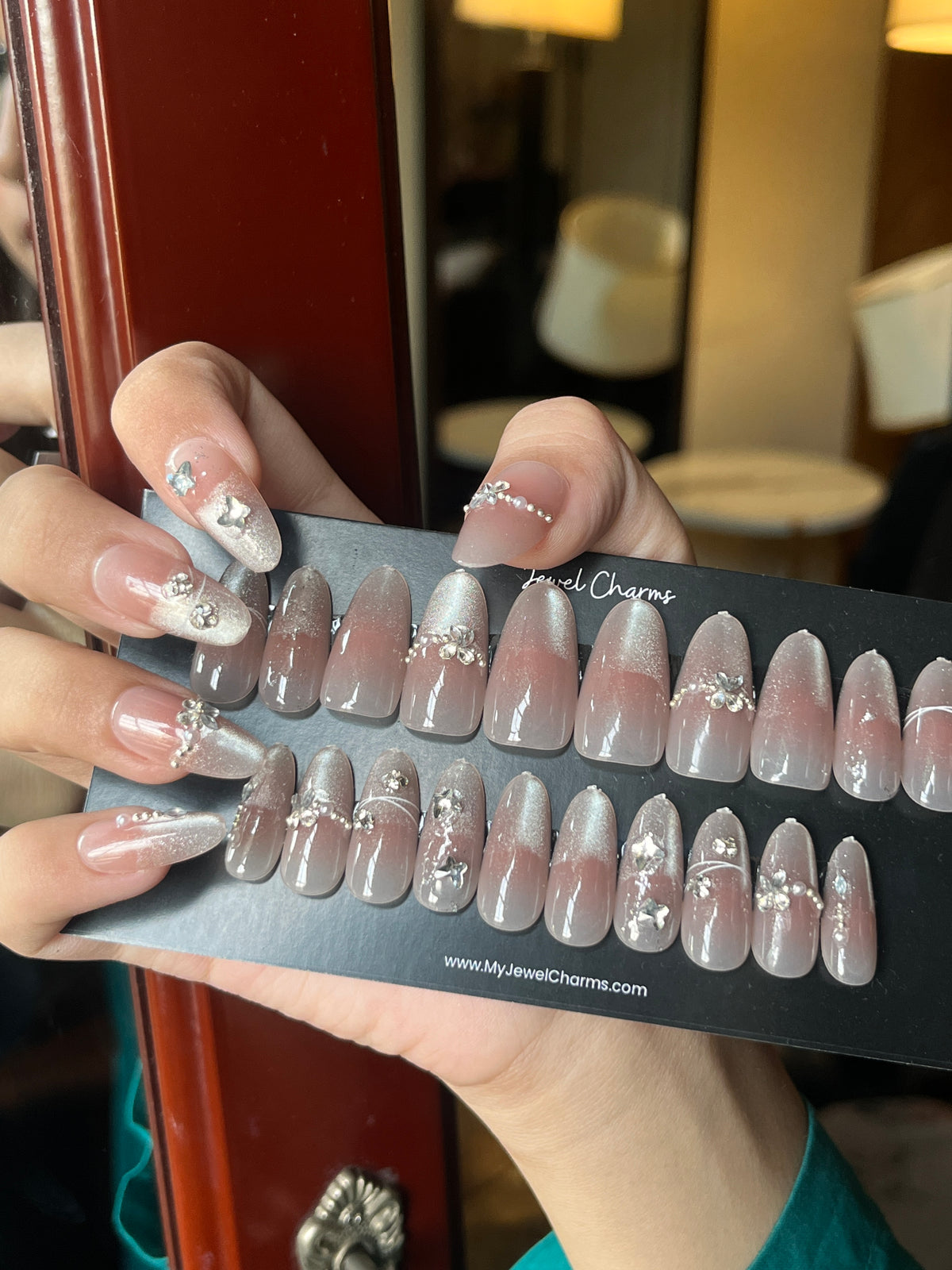 Jc 1426 Nails pack with free applicator kit