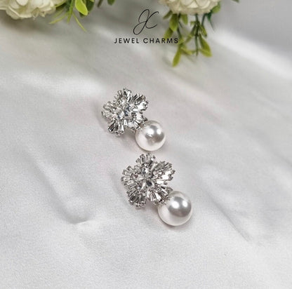 JC178 SnowFlake Mega Pearl Zircon Flower