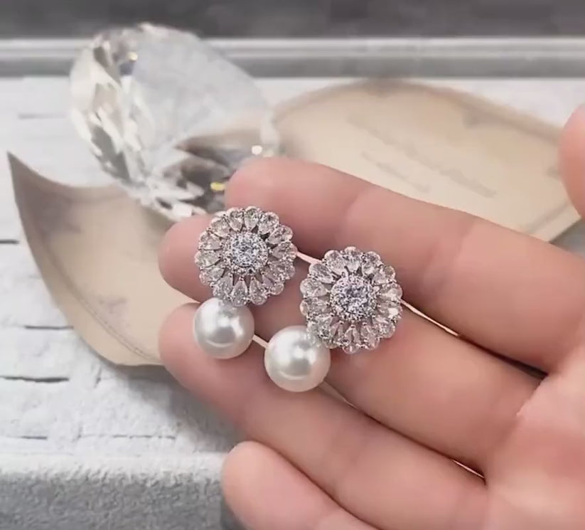 Round snowflake pearl Earrings