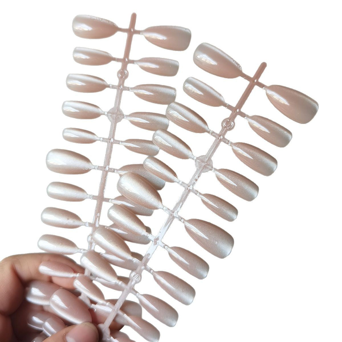 JC107  Cat-Eye Medium Length – 24 Nails Pack with Free Nail Kit