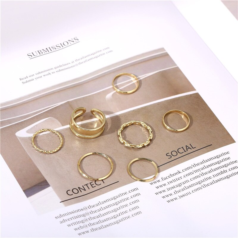 JC237 - 7 Piece Plate Chunky Rings Set - Jewel Charms